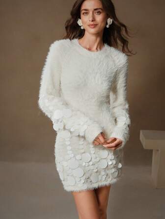 SHEIN X Jwoww Anewsta 优雅串珠亮片装饰仿貂毛柔软天鹅绒修身连衣裙，设计精致