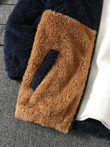 SHEIN 男童休闲可爱贴花撞色拼接蓬松连帽拉链加厚保暖夹克 - 彩色 - 查看 6