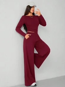 SHEIN PETITE Conjunto de dos piezas informal y cómodo para otoño e invierno, compuesto por top entallado de punto + pantalón de pierna ancha en gris oscuro