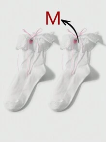 ROMWE Kawaii 1 paire de chaussettes hautes élégantes, douces et chaudes au style gothique lolita. Modèle à rayures verticales noires avec nœud papillon cerise, modèle à rayures verticales blanches avec nœud papillon fraise. Convient aux femmes, tenue quotidienne, emballage en boîte cadeau.