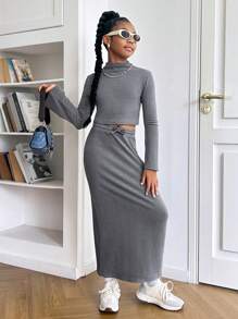 Bộ 2 món/bộ áo crop top tay dài màu trơn đơn giản cho bé gái tuổi mới lớn và chân váy maxi bó sát - Màu xám đen - Xem 1