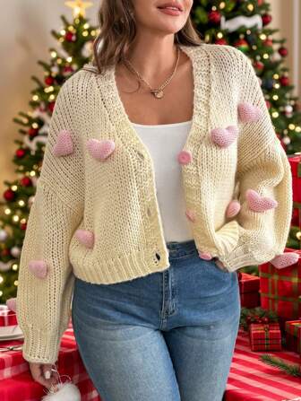 SHEIN Privé 大码舒适休闲 V 领心形 3D 装饰可爱浪漫日期短款开衫，适合女士，秋冬