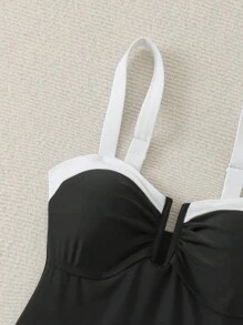 1 件女式拼色饰边宽肩带 V 领带钢圈连体泳衣夏季 - 黑與白 - 查看 4