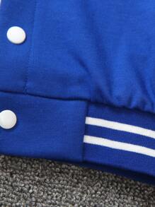 SHEIN 年轻男孩时尚单排扣开衫夹克，针织立领，印有英文字母图案，撞色罗纹袖口和下摆，适合搭配牛仔裤和休闲运动裤，展现休闲运动风格，适合日常穿着、上学、运动、度假、度假、旅行、放松、日光浴、夏季 - 藍色 - 查看 7