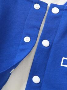 SHEIN 年轻男孩时尚单排扣开衫夹克，针织立领，印有英文字母图案，撞色罗纹袖口和下摆，适合搭配牛仔裤和休闲运动裤，展现休闲运动风格，适合日常穿着、上学、运动、度假、度假、旅行、放松、日光浴、夏季 - 藍色 - 查看 8