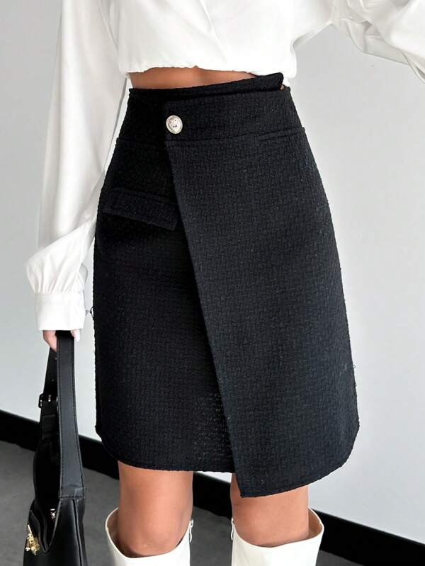 SHEIN PETITE Fusta neagră elegantă cu nasturi din tweed