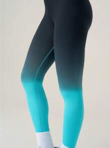 Gameset SHEIN Sport Ensemble de sport sans couture pour femme, Top à col asymétrique dégradé et pantalon, tenue de sport pour la salle de gym - Bleu azur - Voir 7