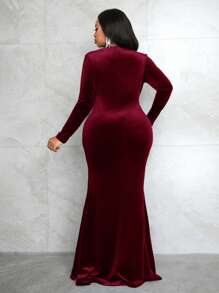 Slaydiva Plus Size Sequin Embellished Long Sleeve Velvet Mermaid Dress, Blue, Suitable For Formal Occasions