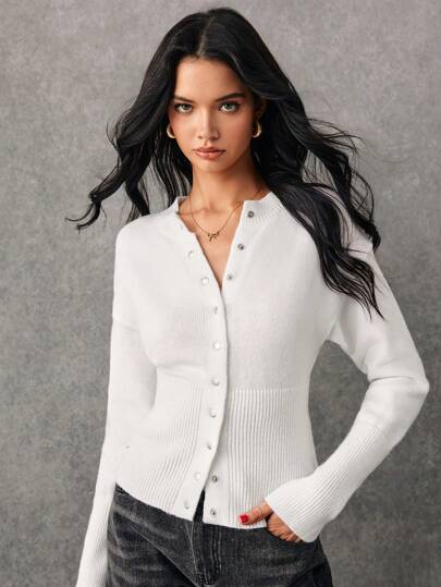 Poéselle 短款修身前扣纯色长袖简约休闲针织开衫、毛衣、短款女式毛衣、女式毛衣、针织毛衣、冬季女装、秋季女装、FW24