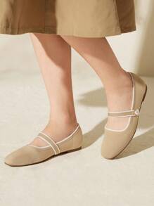 CUCCOO BASICS Chaussures plates élégantes et confortables pour femmes avec garniture bicolore, neuves pour les fêtes de fin d'année