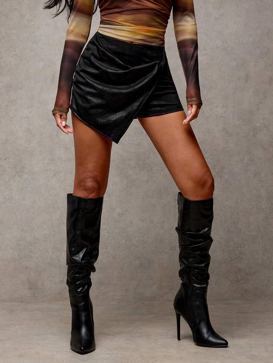 SHEIN BAE Women's Asymmetrical Black PU Leather Alligator Texture Shorts, Suitable For Autumn/Winter Casual, Dating, Going Out - Black - View 1