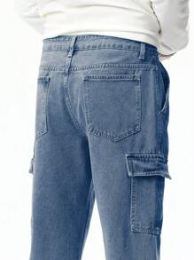 Manfinity Hypemode Men's Solid Color Zipper Pocket Casual Denim Cargo Jeans - Medium Wash - View 6