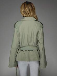 MISSGUIDED Skrócony dwurzędowy płaszcz typu trencz z szerokimi klapami, odzież wierzchnia, jesień, zima, lekka kurtka, krótka, strukturalna, wiosenna, modna, z paskiem, odzież robocza