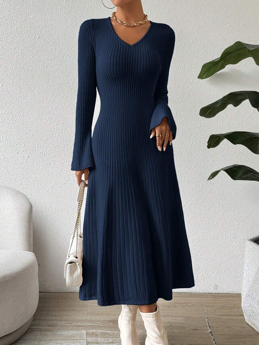 SHEIN Clasi 1 件女士优雅系腰喇叭袖针织长袖连衣裙 - 藏蓝色 - 查看 1