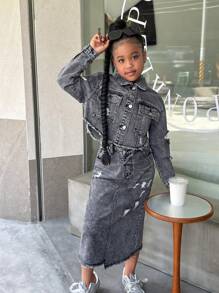 SHEIN Explorewe Tween Girl Casual Fashionable Ripped Washed Black & Grey Denim Outfit