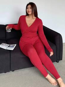 Dazy Petite Plus V-Neck Contrast Lace Slim Fit Top And Leggings Pajama Set, Wine Red, Suitable For Christmas, Chinese New Year, And All Seasons