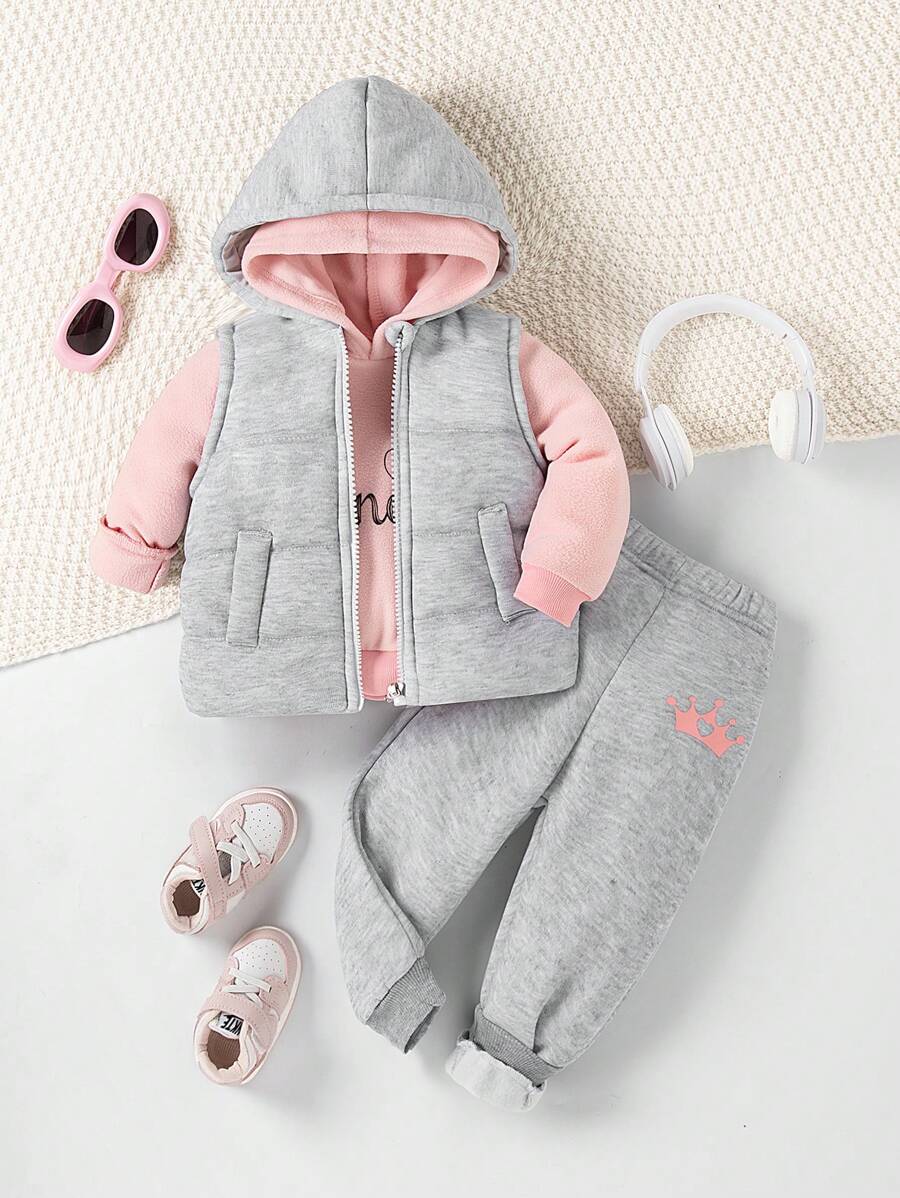 3 Peças Conjunto de Moda Bebê Menina: Moletom com Capuz Estampa de Letras, Colete Acolchoado e Calça de Moletom, Estilo Princesa Fofo, Quente e Confortável para Outono/Inverno, Conjunto Essencial - Multicolorido - Visão 1