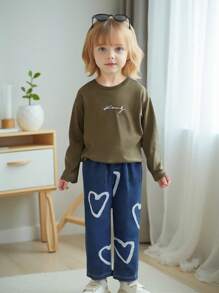 SHEIN 2pcs/Set Girls Casual Round Neck Long Sleeve Letter Print Fitted T-Shirt And Waist Elastic Jeans Heart Print Pants Set, Spring/Autumn - Army Green - View 1