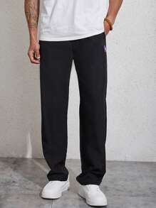 Manfinity Homme 男士运动休闲装，INS风套装直筒休闲裤，简约织标设计，超值之选。抽绳设计，适合秋季音乐节和日常穿着。 - 黑色 - 查看 5