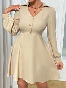 SHEIN Unity Vestido mini con cuello, manga larga con botones, volantes en el bajo, de unicolor, elegante para el otoño, para mujeres - Caqui - Ver 5