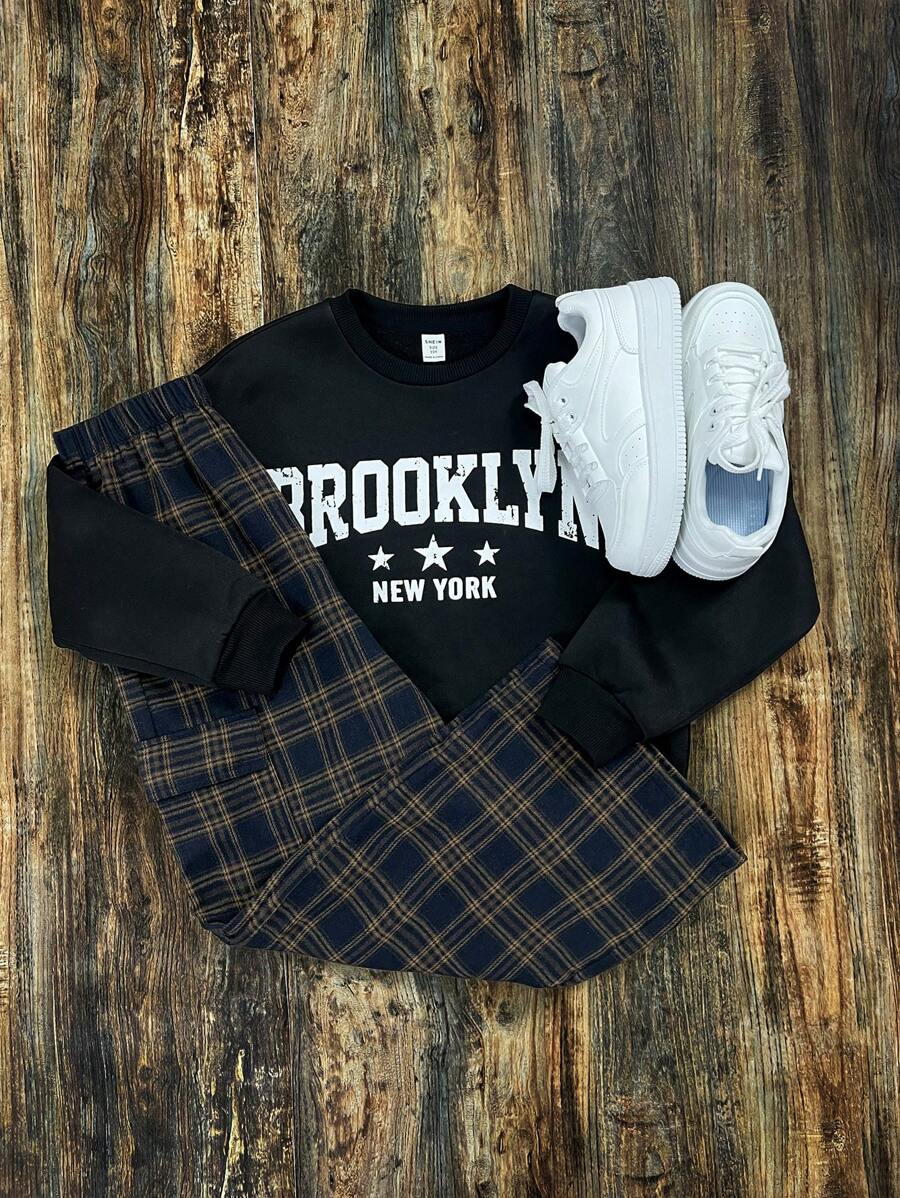 SHEIN 2 件套青少年男孩宽松休闲字母印花运动衫和格子运动裤套装 - 彩色 - 查看 1