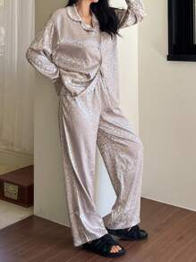 DAZY Satin Leopard Jacquard Loose Sleepwear Pajama Set, Fall Clothes