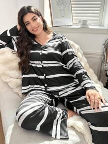 Conjunto de pijama con botones a presión y estampado de rayas elegante para usar en casa