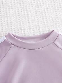 SHEIN Playful Pals 2 件套女婴针织休闲时尚无绒长袖上衣和裤子套装，秋冬。紫色可爱蝴蝶结装饰无绒长袖运动衫套装，优质面料高端时尚休闲风格，适合外出、通勤 - 紫色 - 查看 5