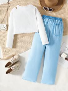 SHEIN Set de 2 piezas de niña preadolescente con blusa blanca de manga larga con hombros descubiertos con estampado de corazón y pantalones efecto denim - Multicolor - Ver 2