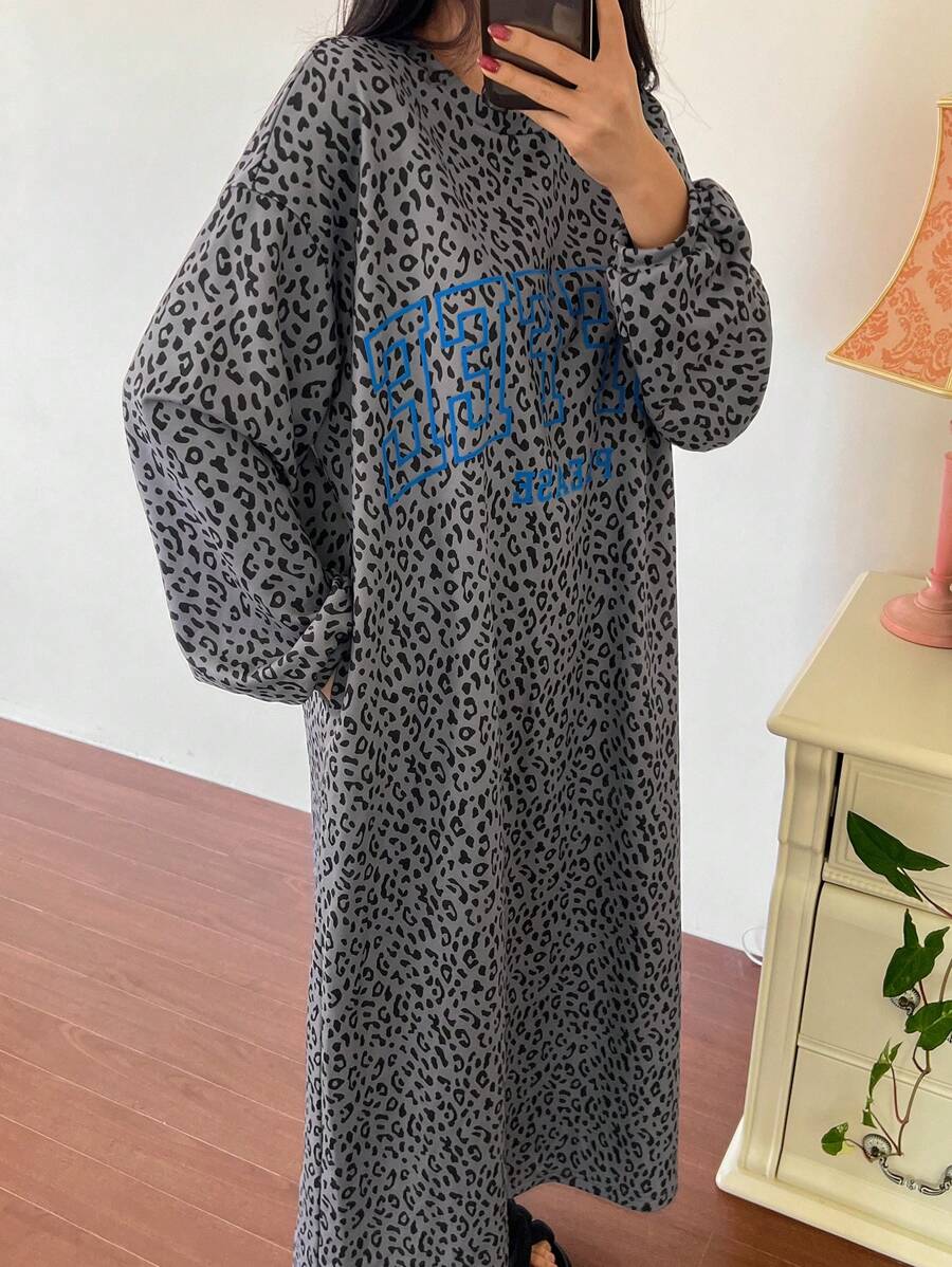 DAZY Váy ngủ rộng rãi họa tiết da báo đơn giản - Xám - Xem 1