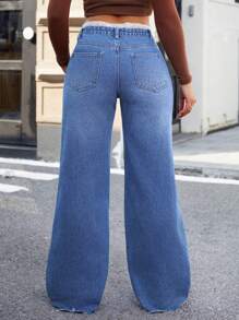 SHEIN Essnce 时尚休闲女式宽松牛仔裤撞色蕾丝花边腰带 - 中等水洗藍 - 查看 2