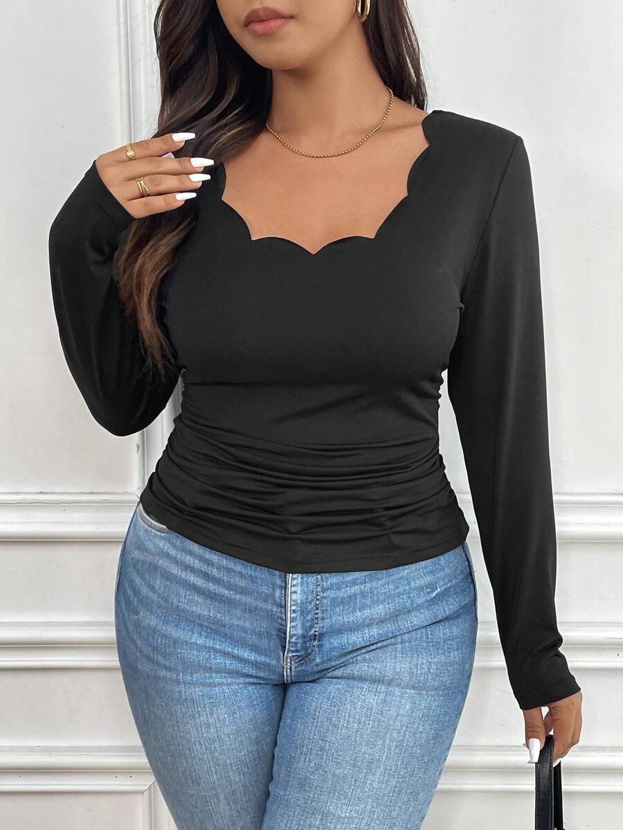 SHEIN Frenchy Plus Size Women Solid Color Curved Hem Shell Edge T-Shirt, Autumn/Winter , - Black - View 1