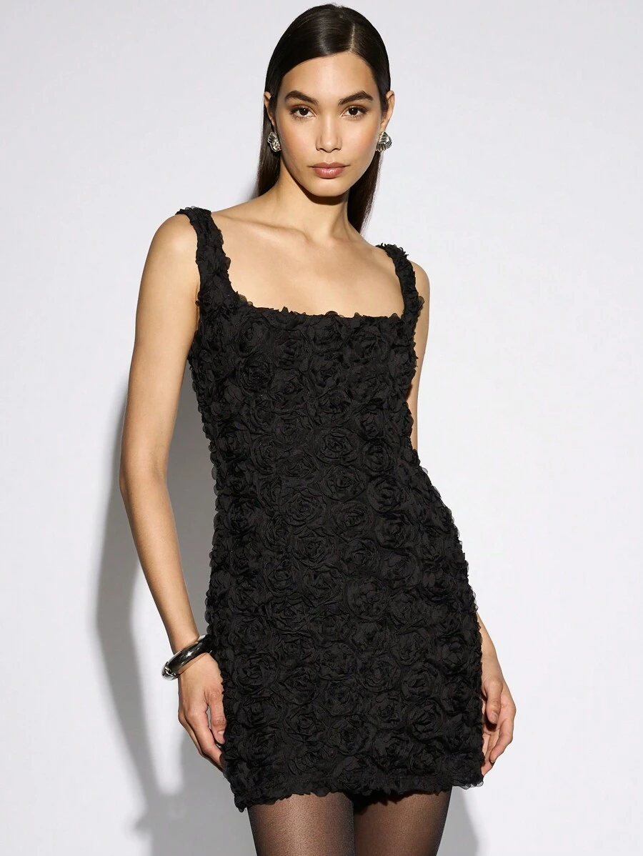 AiiRZ Đầm ôm sát cổ tròn họa tiết hoa 3D - màu đen - Xem 1