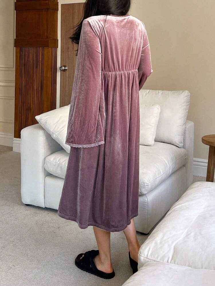 Women's Long Sleeve Romantic Velvet & Lace Patchwork Ruched Waist Nightgown Pajama