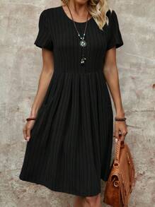 EMERY ROSE Women's Round-Neck Short-Sleeve  Green Mid-Length Dress For The Summer - Black - View 3