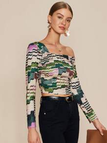 Almamuse Women Asymmetric Shoulder Wave Print Fitted Cropped T-Shirt Graphic Tees Women Tops Fall Cloth For Women - Multicolor - View 3