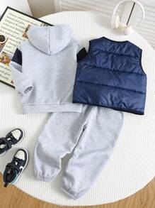 3 件装年轻男童休闲纯色加厚保暖无袖派克大衣背心外套 + 字母图案印花连帽宽松运动衫 + 宽松抽绳裤 3 件套服装，适合通勤、上学、休闲、度假、运动、春夏秋冬 - 彩色 - 查看 2