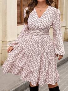 SHEIN Clasi Plus Size Women Plant Print Lantern Sleeve Overlap V-Neck Mini Dress - Multicolor - View 10