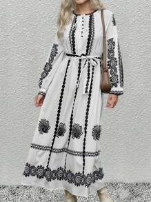 SHEIN LUNE 2024 女式时尚数码全印花花卉装饰领连衣裙长款女装 - 白色 - 查看 7