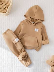 SHEIN Leap Crew Bộ 2 món/bộ áo hoodie thể thao giản dị dễ thương có túi và quần cạp chun cho bé trai/bé gái, phù hợp cho mùa thu/đông - Màu be - Xem 5