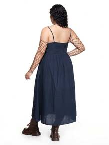 ROMWE Fairycore 大码植物刺绣纽扣前无袖连衣裙 - 黑色 - 查看 2