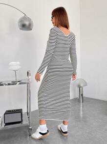 SHEIN EZwear 大码秋季休闲条纹修身 V 领长裙 - 黑與白 - 查看 2