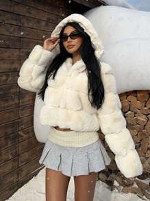 SHEIN EZwear White Fluffy Short Casual Hooded Jacket For Women