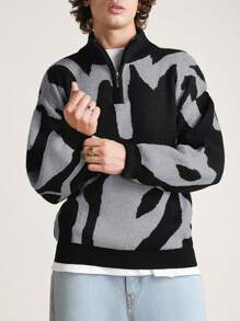 EURMUSE Men Graphic Pattern High Neck Half Zipper Sweater - Dark Grey - View 1