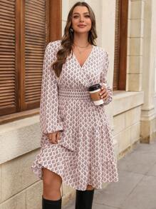 SHEIN Clasi Plus Size Women Plant Print Lantern Sleeve Overlap V-Neck Mini Dress - Multicolor - View 4