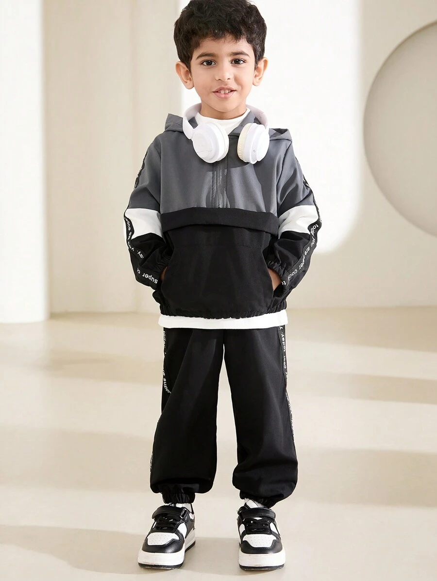 Set de 2 piezas chaqueta con capucha y pantalones de niño joven con contraste de color y cinta, atuendo casual de otoño