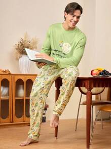 Conjunto de pijama para hombre con top de cuello redondo de manga larga con estampado de cara sonriente y letras, y pantalones