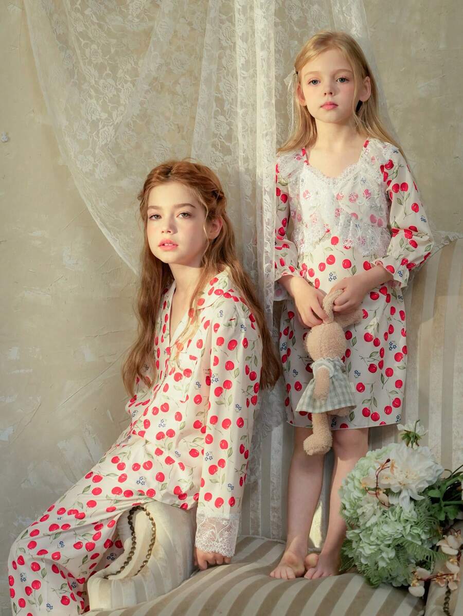 SHEIN Girls Woven Floral Print Lace Long Sleeve Maxi Nightgown, Comfortable Loungewear