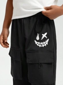 SHEIN Young Boys Casual Cargo Pants With Smiling Face Print & Large Pockets Design, Comfortable Fabric, Relaxed Fit, Suitable For 4-7 Years Old Boys, For Spring, Autumn, Daily, School, Party, Entertainment - Black - View 4