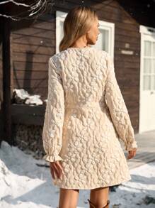 SHEIN VCAY Đầm mini thanh lịch cổ chữ V dài tay, đơn hàng khuy, họa tiết hoa Jacquard dành cho nữ, mùa thu - Màu be - Xem 2